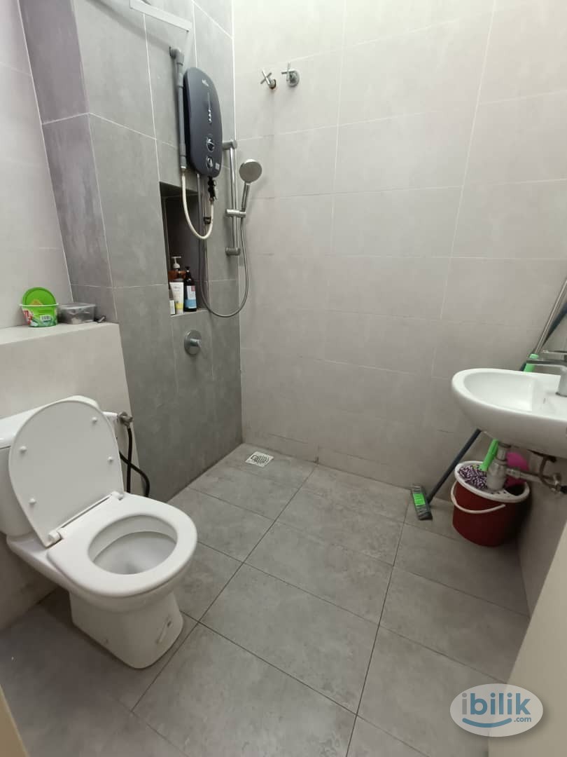 One month deposit 💥 Single Comfy Room at Bandar Botanic Klang - Image 1