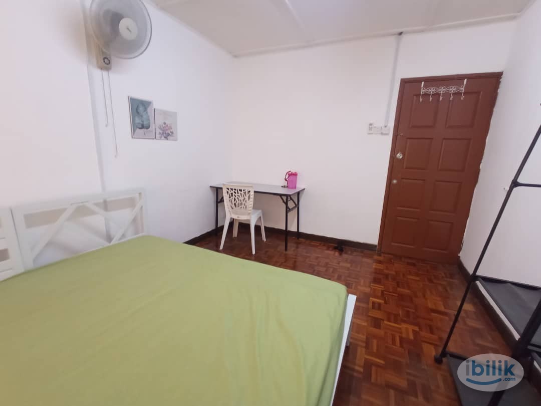 One Month Deposit Only ❗ Room at Puchong Near LRT Station - Image 1