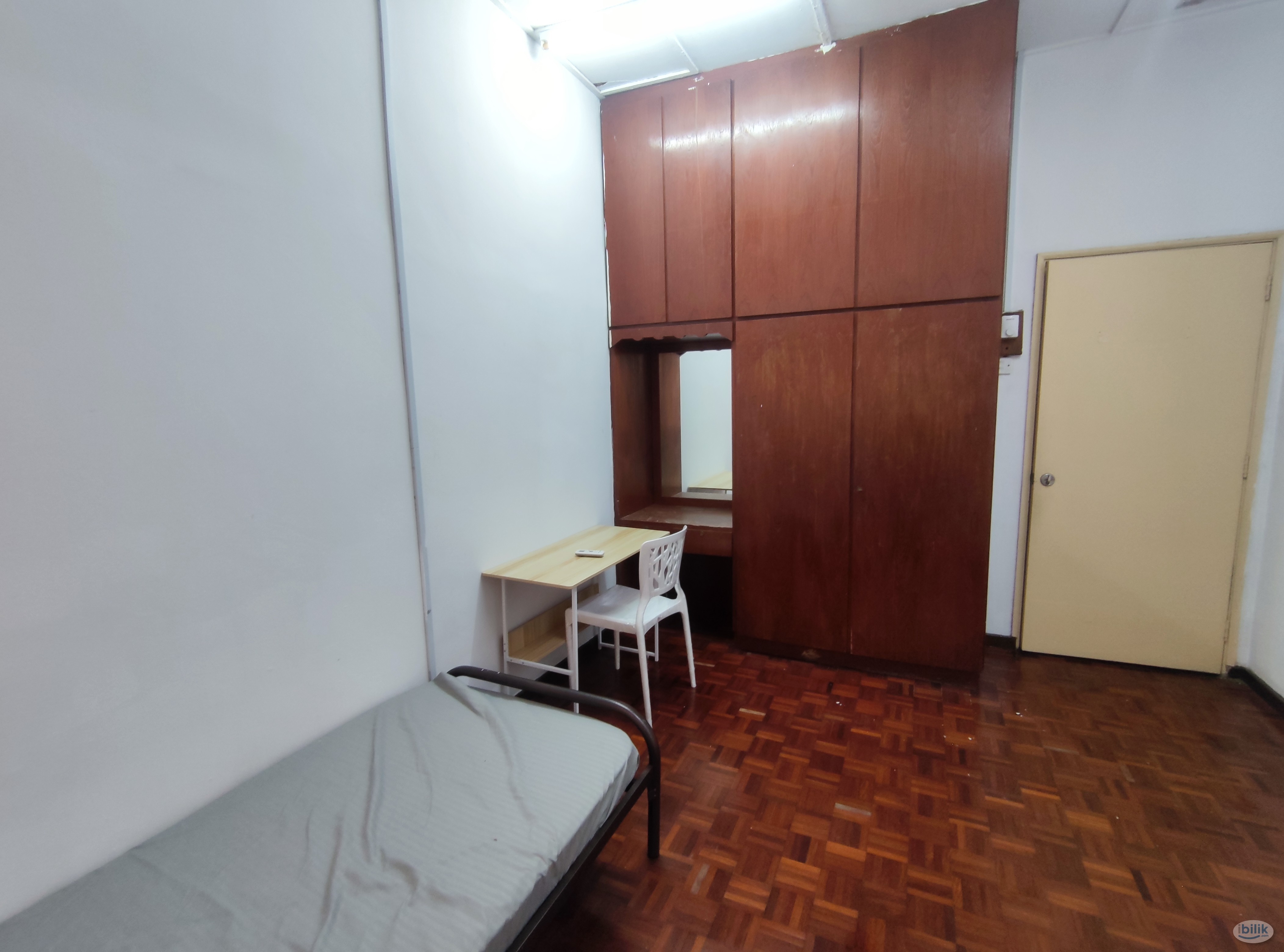 One month deposit 🌈 Fully Furnished Comfy Room at SS4 Kelana Jaya - Image 1