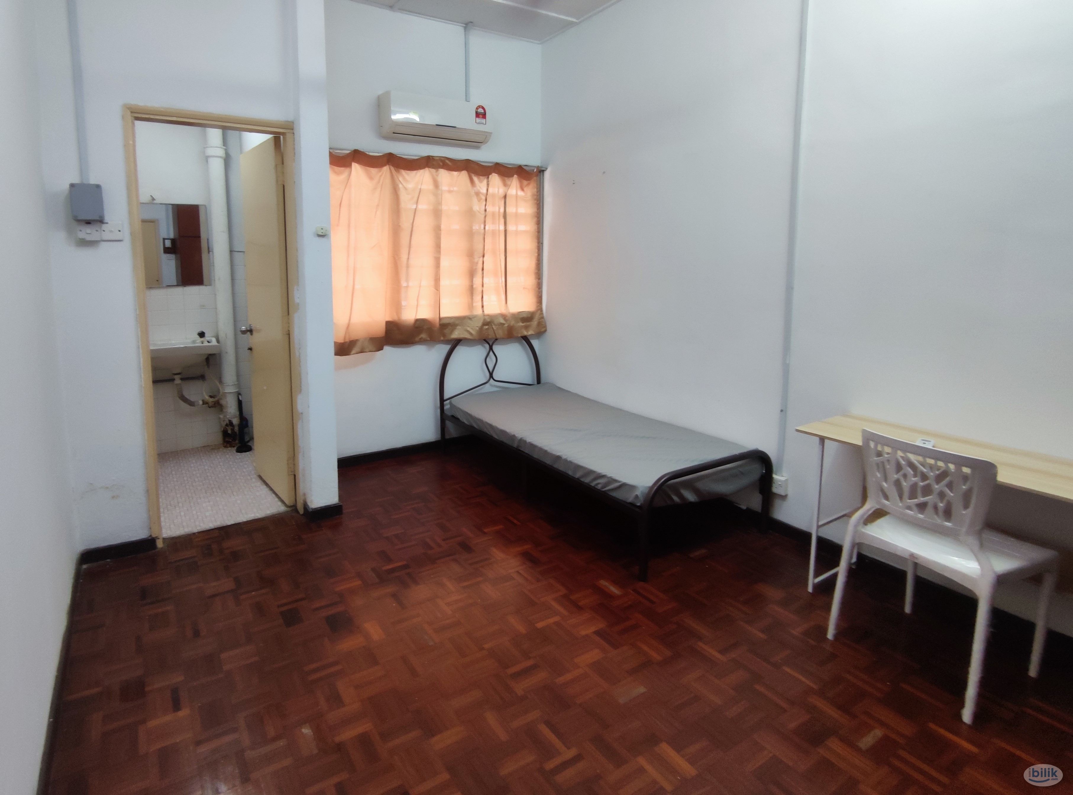 One month deposit 🌈 Fully Furnished Comfy Room at SS4 Kelana Jaya - Image 2