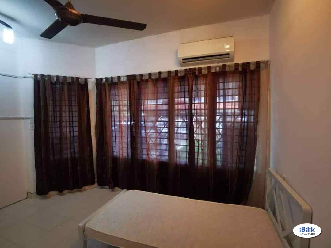 Middle Room at Kota Damansara, Petaling Jaya - Image 2