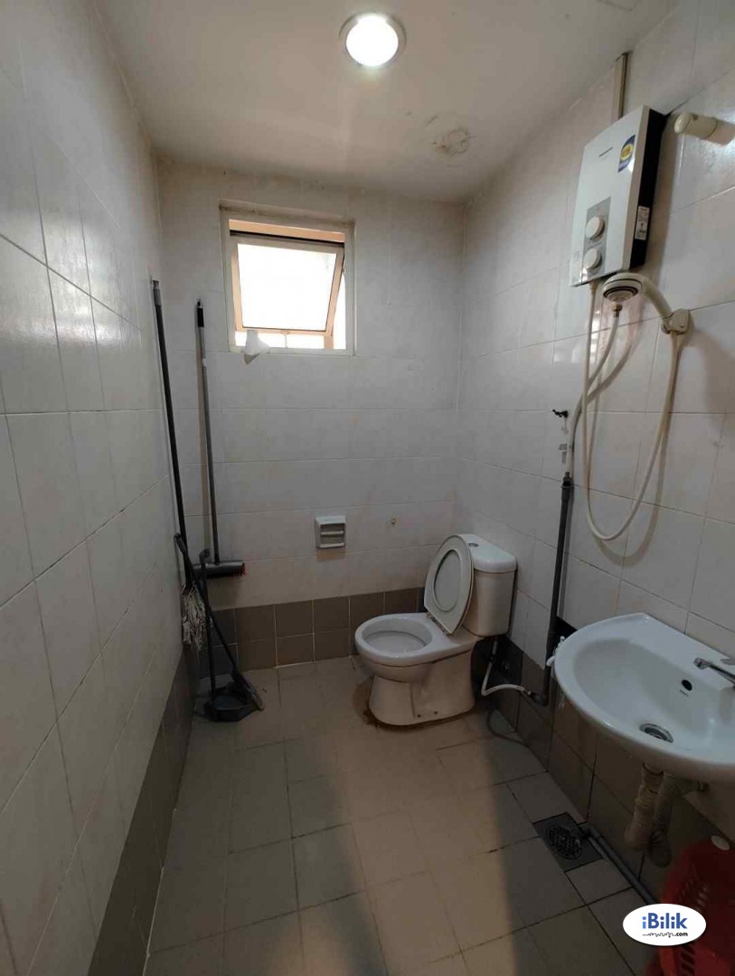 Master Room at Dataran Sunway, Kota Damansara - Image 4