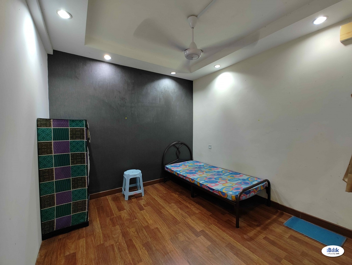 Middle Room at Sepah Puteri, Kota Damansara - Image 1