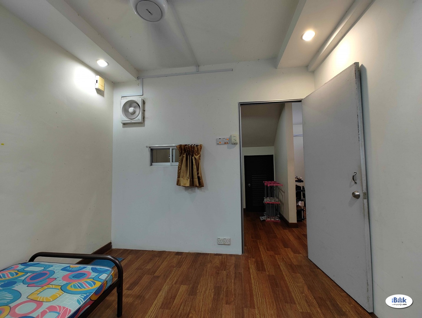 Middle Room at Sepah Puteri, Kota Damansara - Image 2