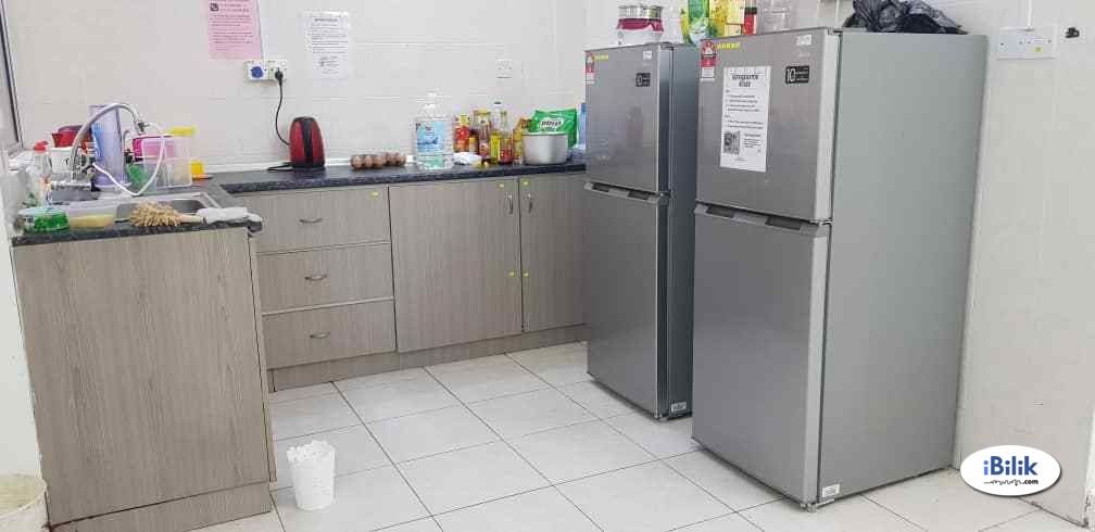 Middle Room at Bukit Rahman Putra, Sungai Buloh - Image 2