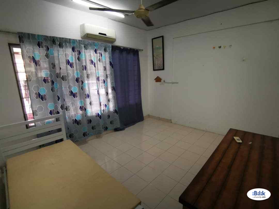 Middle Room at Sepah Puteri, Kota Damansara - Image 2