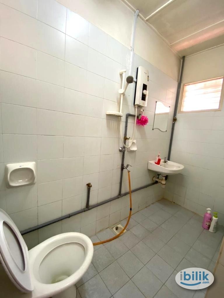 Near to SEGi University 🏡 Room Rent in Kota Damansara Near MRT Station 🚡 - Image 3