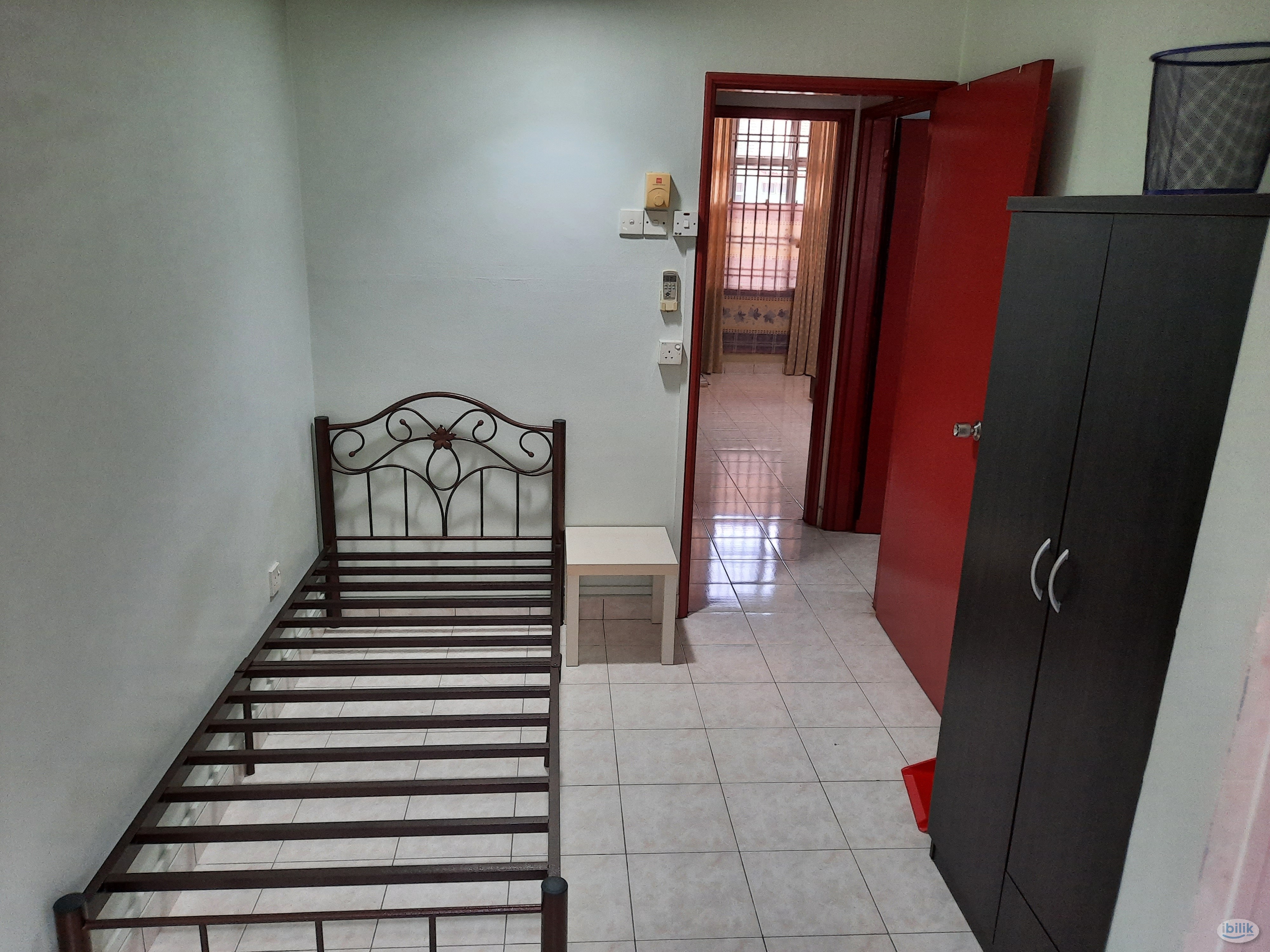 Single Room at Taman Mutiara Rini, Skudai - Image 2
