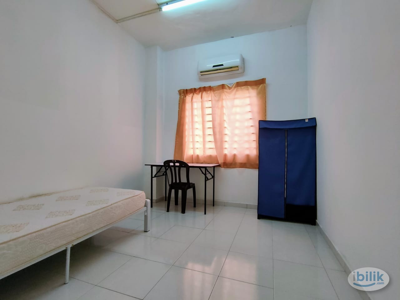 Nearby Klang Meru Middle Room at Setia Indah, Setia Alam - Image 1