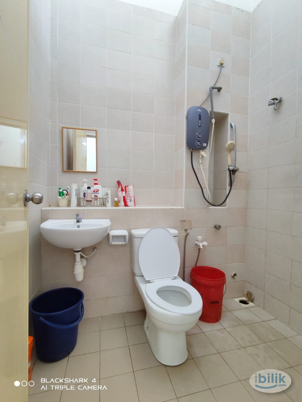 Nearby Klang Meru Middle Room at Setia Indah, Setia Alam - Image 2