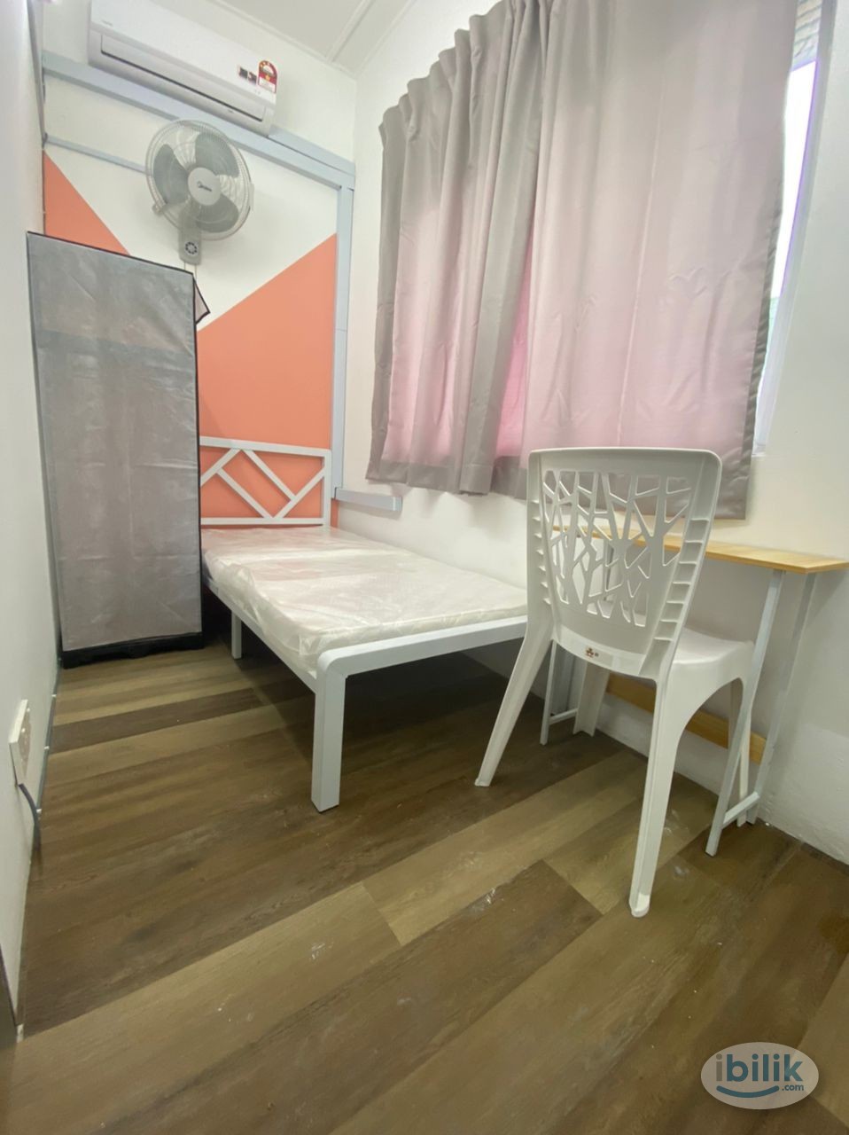 One Month Deposit❗Middle Room near Taman Connaught, Cheras - Image 1