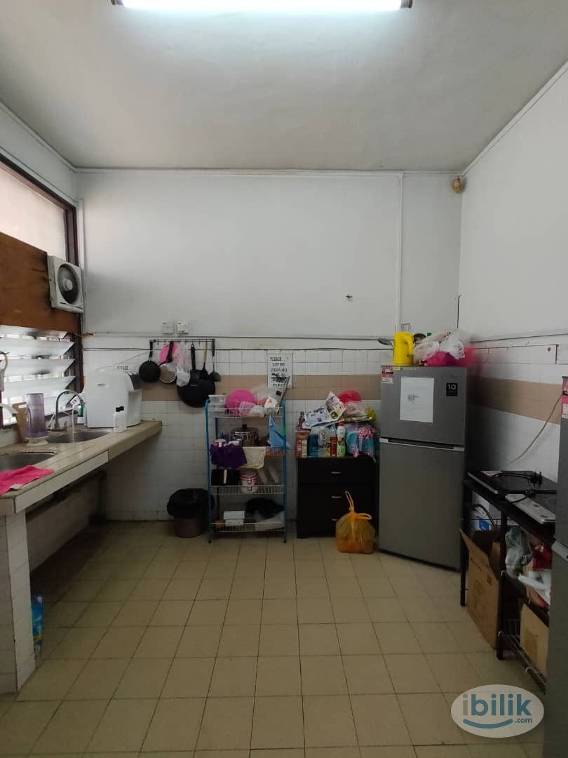 One month deposit 🛌 Fully Furnished Comfy Room at Bukit Maluri Kepong - Image 1