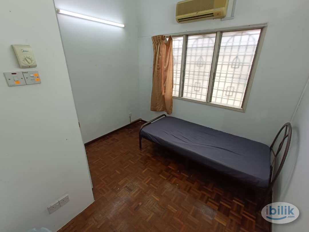 SINGLE ROOM WITH AIRCOND AT 📍📍JALAN WAWASAN 2/12🔥 WIFI PROVIDED , NEAR TO IOI MALL , SETIA WALK , AEON , GROCERY , FOOD  - Image 2