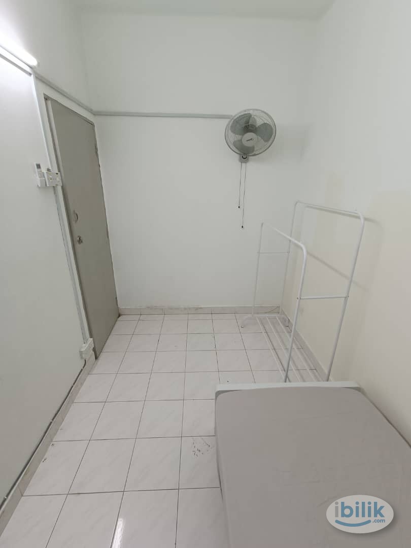 MEDIUM WINDOW ROOM WITH AIRCOND 💥 AT JALAN WAWASAN 1/1 . NEAR TO SETIA WALK , IOI MALL , KENARI PUCHONG🚩🚩 - Image 2