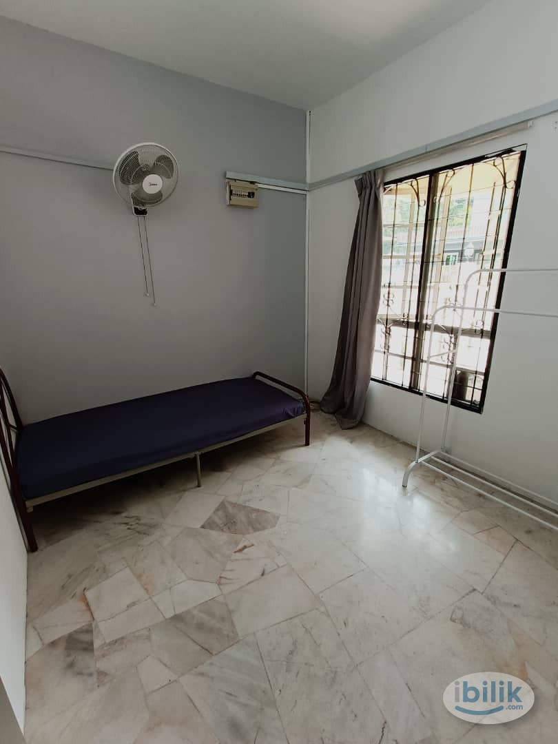 SINGLE ROOM WITH WINDOW 🔥🔥JALAN LP 2/17 NEAR TO MALL , MRT STATION , STARBUCK , FAST FOOD , GROCERY - Image 1