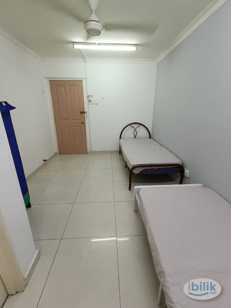 MEDIUM ROOM AT TAMAN FADASON VILLA 🤩🚩NEAR TO MRT KEPONG , KWSP KEPONG , GROCERY , - Image 2