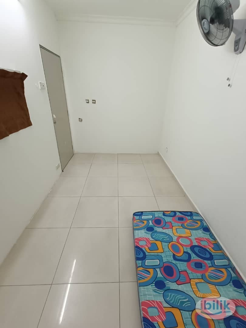 SINGLE ROOM AT FADASON VILLA🤩🔥🔥NEAR TO FOOD STALL , GROCERY , KEPONG KWSP , 2ECO SHOP - Image 1