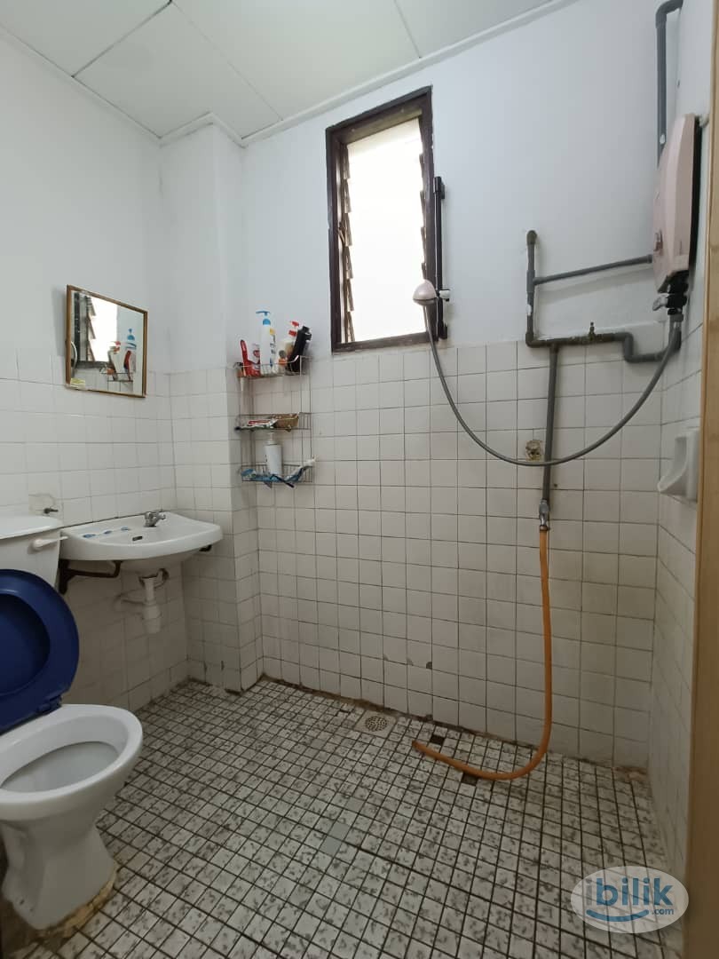 WINDOW MIDDLE ROOM AT TAMAN BUKIT MALURI 🔥🚩🚩FULLY SECURITY - Image 3
