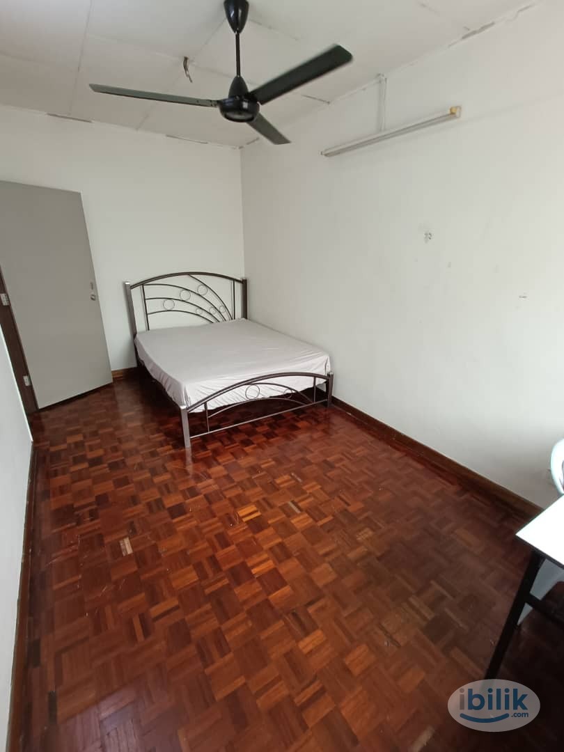 WINDOW MIDDLE ROOM AT TAMAN BUKIT MALURI 🔥🚩🚩FULLY SECURITY - Image 1
