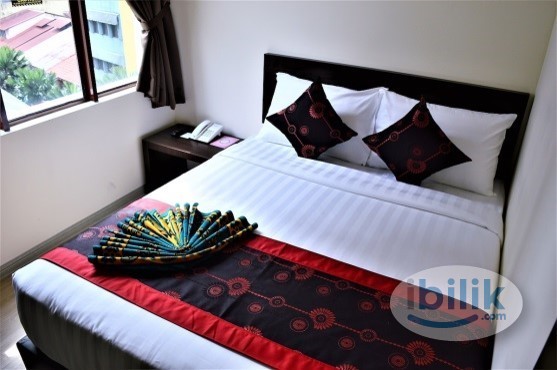 Middle Room at KLCC, KL City Centre - Image 2