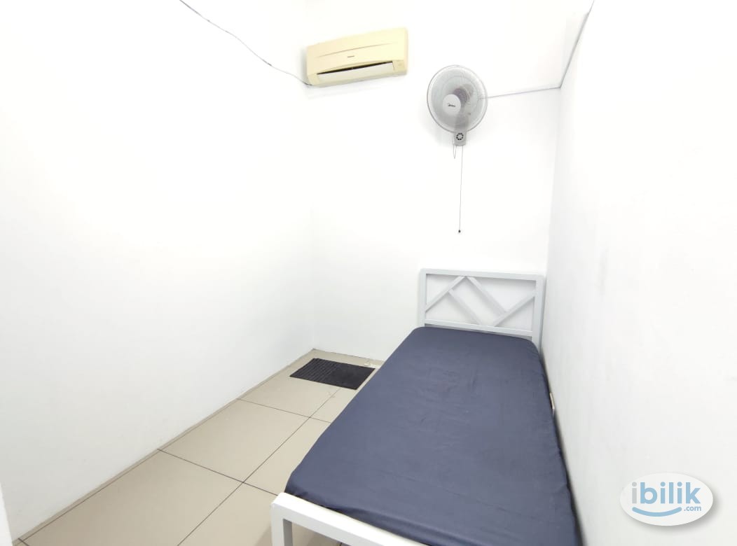🎊Comfortable Private Room  @Setia Alam #14🎊 - Image 1