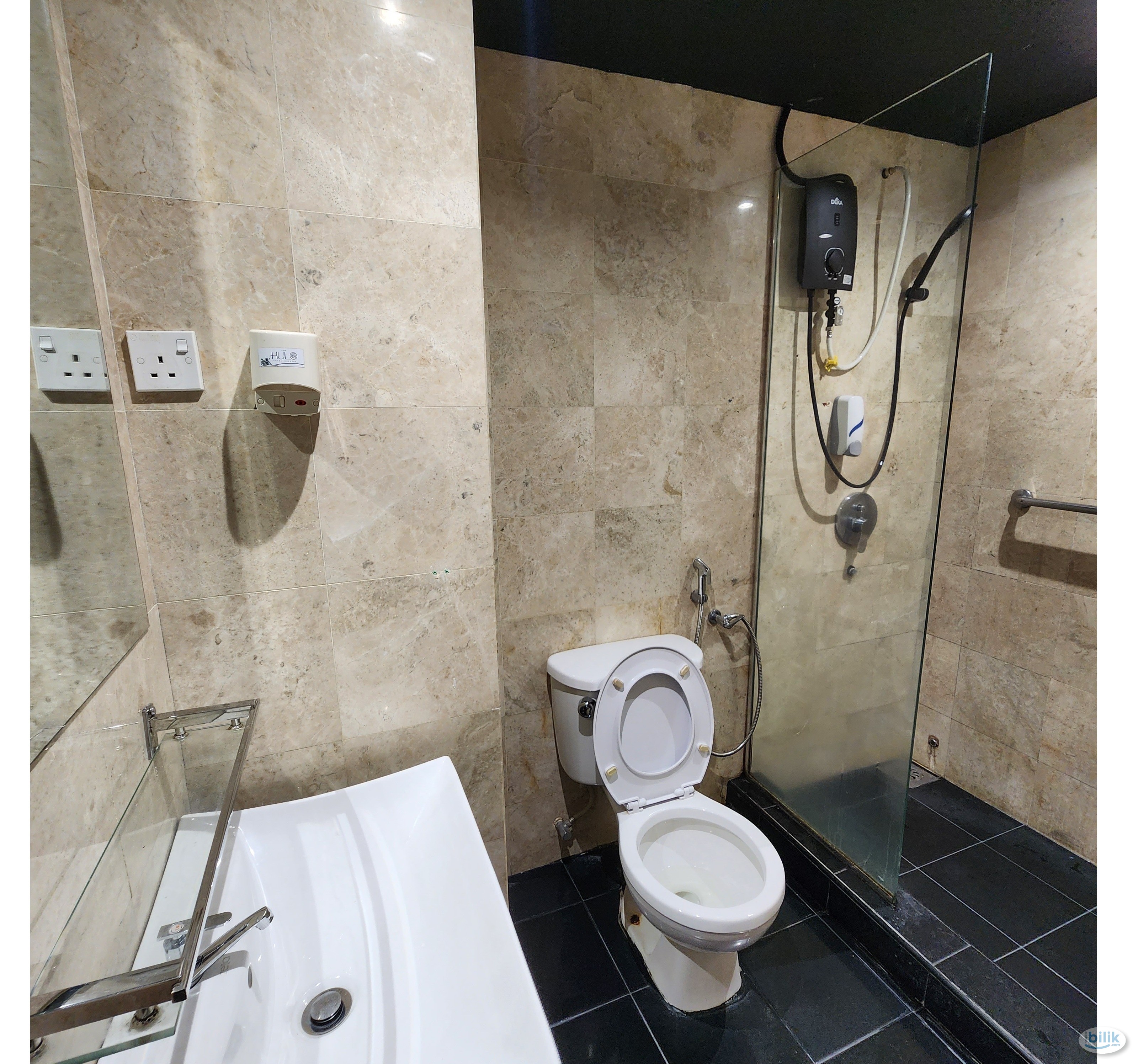 Master Room at Bukit Bintang, KL City Centre - Image 1
