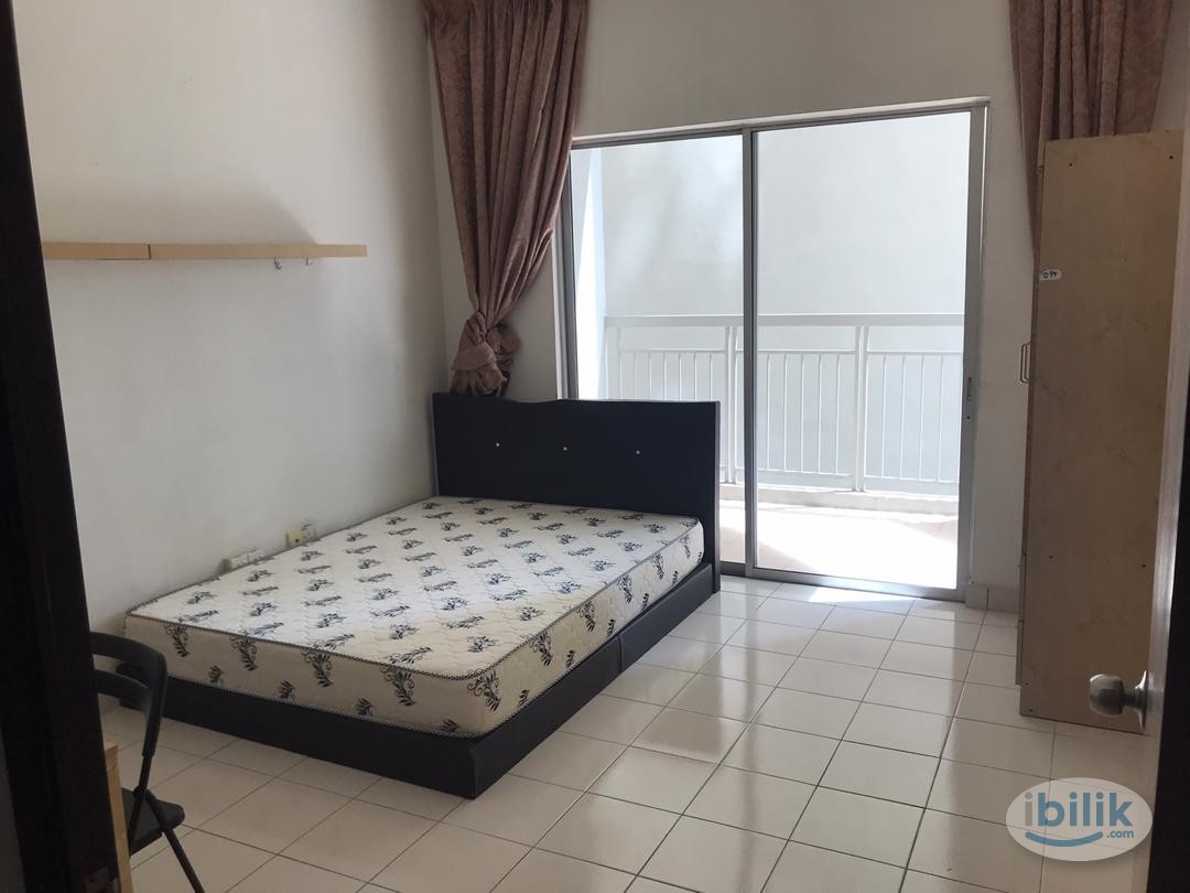 Single room with Balcony - Image 1