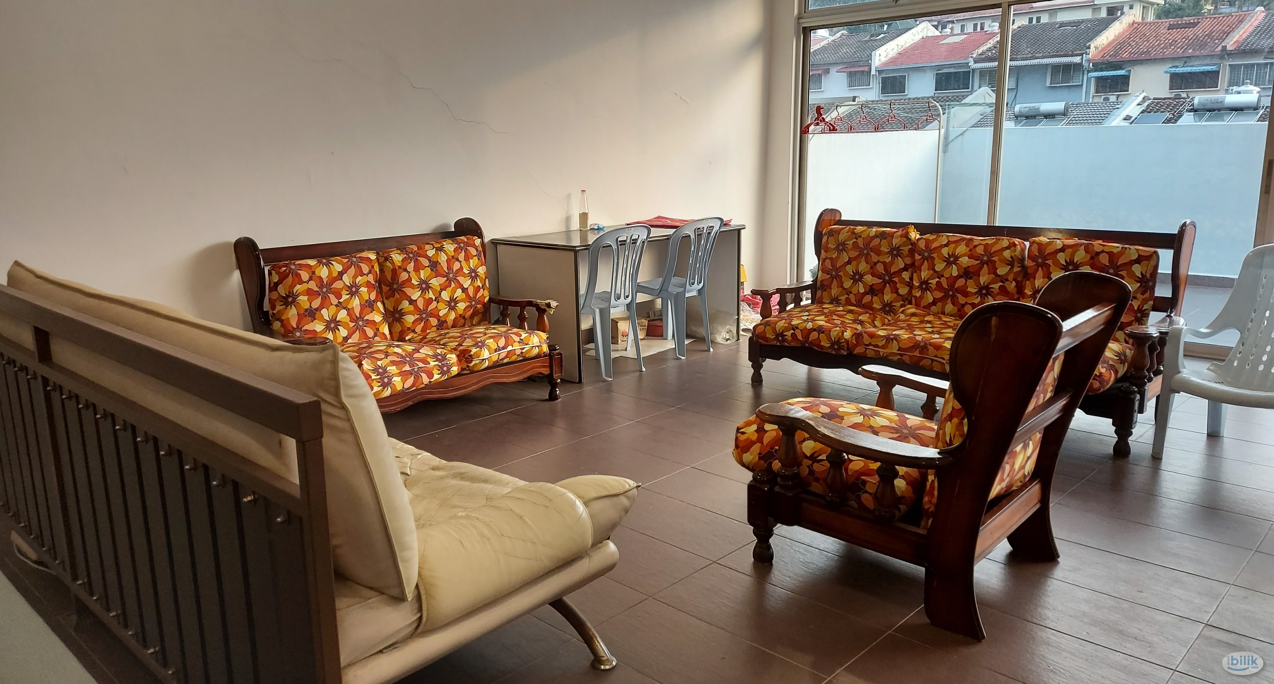 Double Bed Room. Winfow Facing outside - Image 5