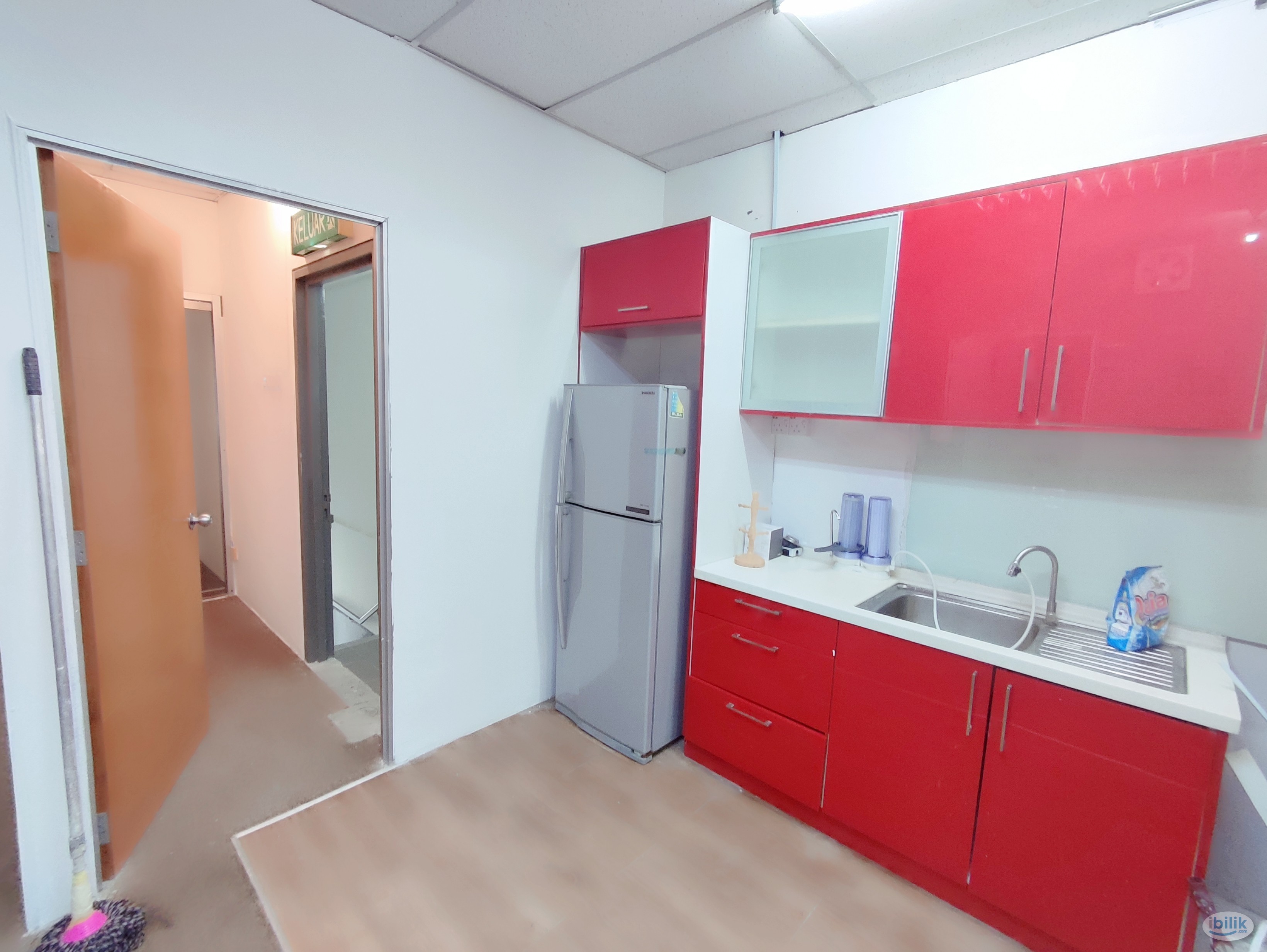Glomac single room for female only - Image 2