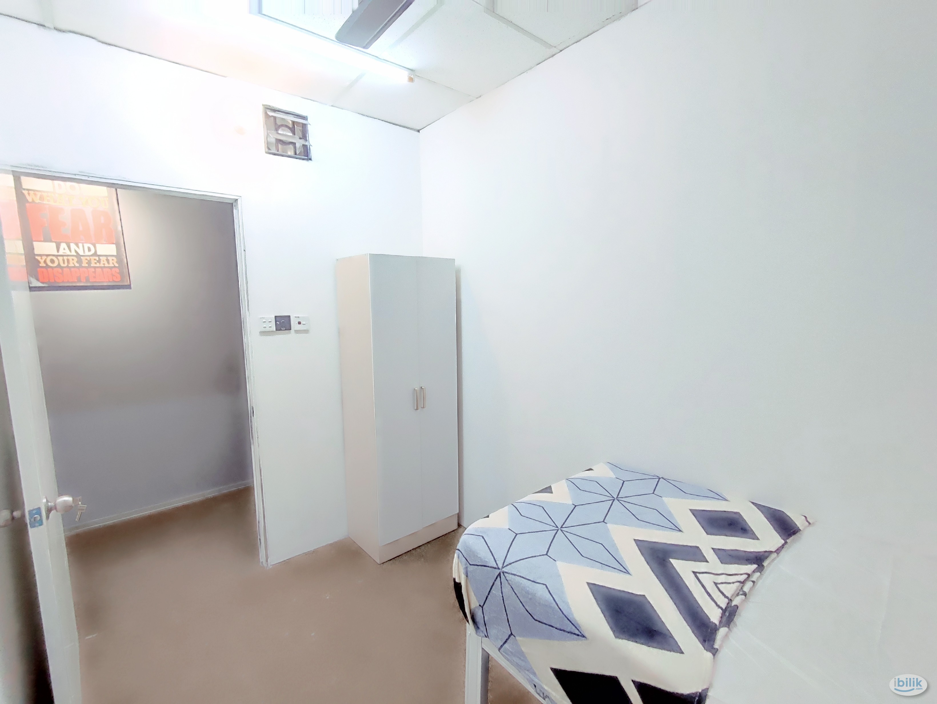 Glomac Centro Bandar utama single room for female only - Image 2