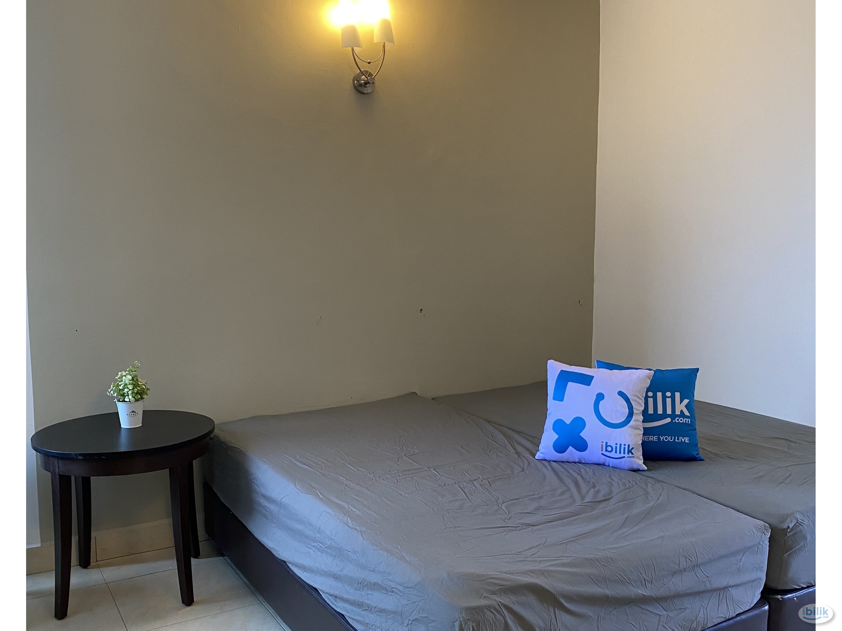 🌈Private Room walking distance to Custom💰1 Month Deposit🧳Immediate Move In - Image 2