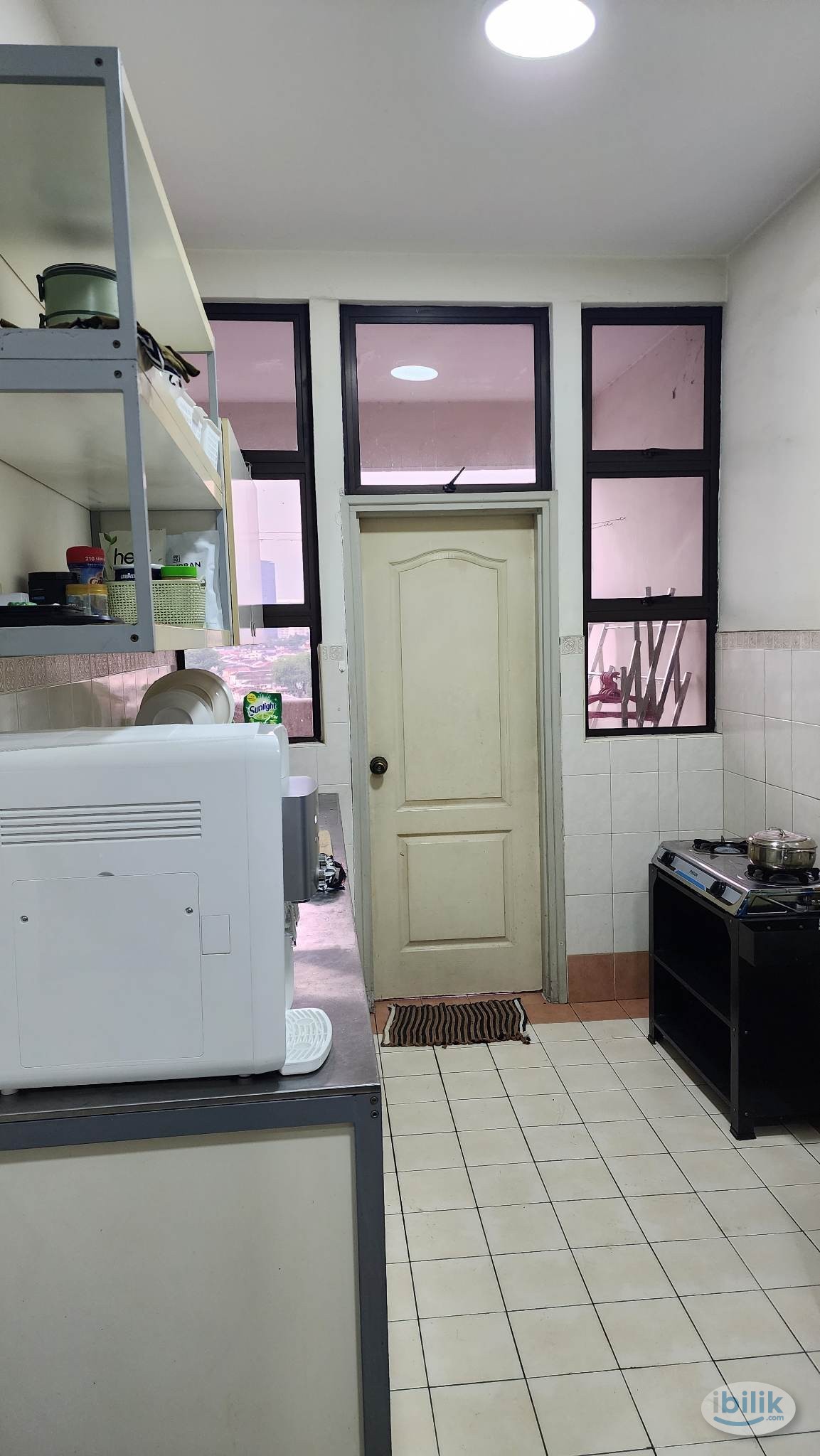 Small Room at Bandar Utama Walking Distance to MRT - Image 4