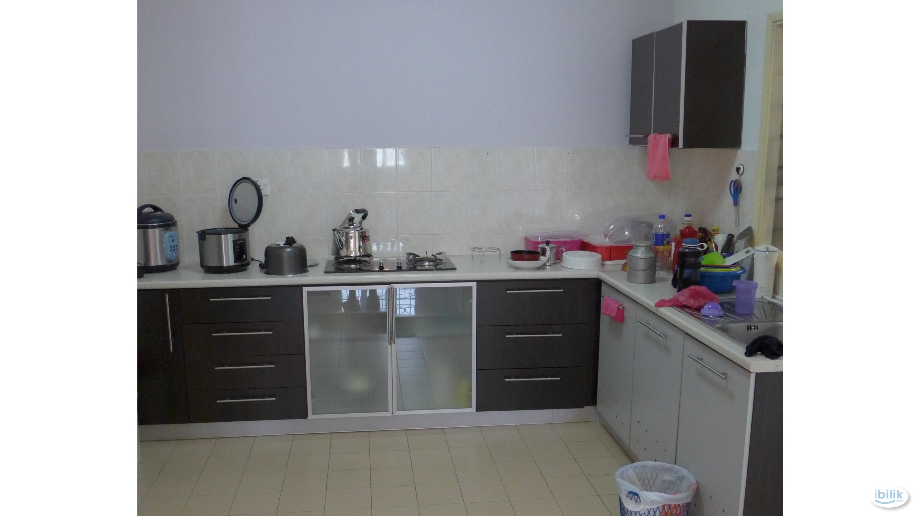 Puchong Fully Furnished Medium Room (+Aircon) - RM560 Only - Image 1
