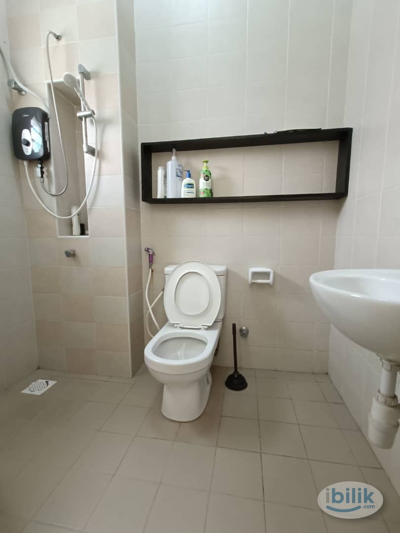 👩Middle Room Female Unit For Rent At Setia Alam Nearby  🚘🚘Location Nearby  📍Top Glove 📍Kosan 📍Jaya Grocer  📍Setia City M - Image 3