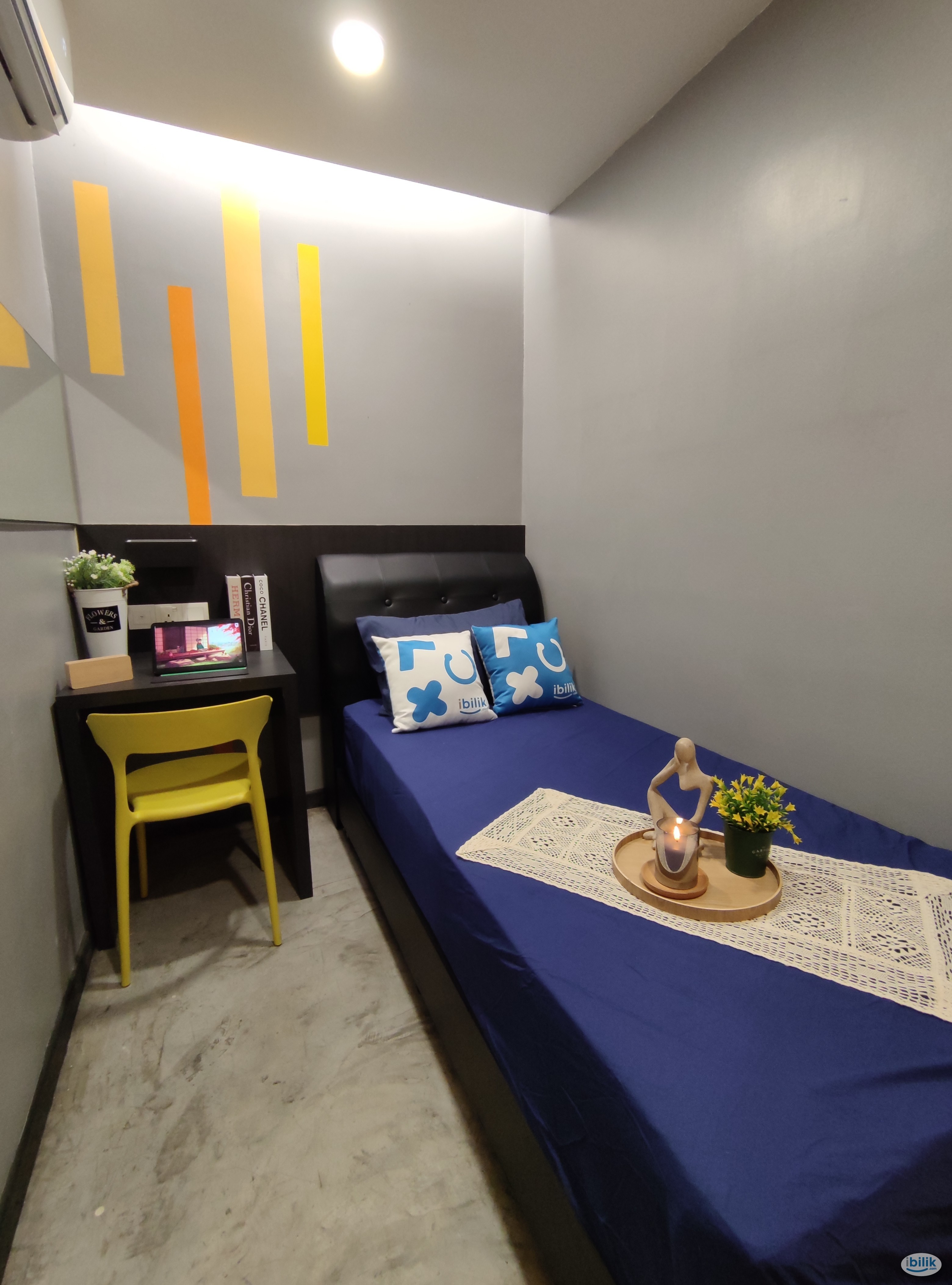 Middle Room at KLCC, KL City Centre - Image 1