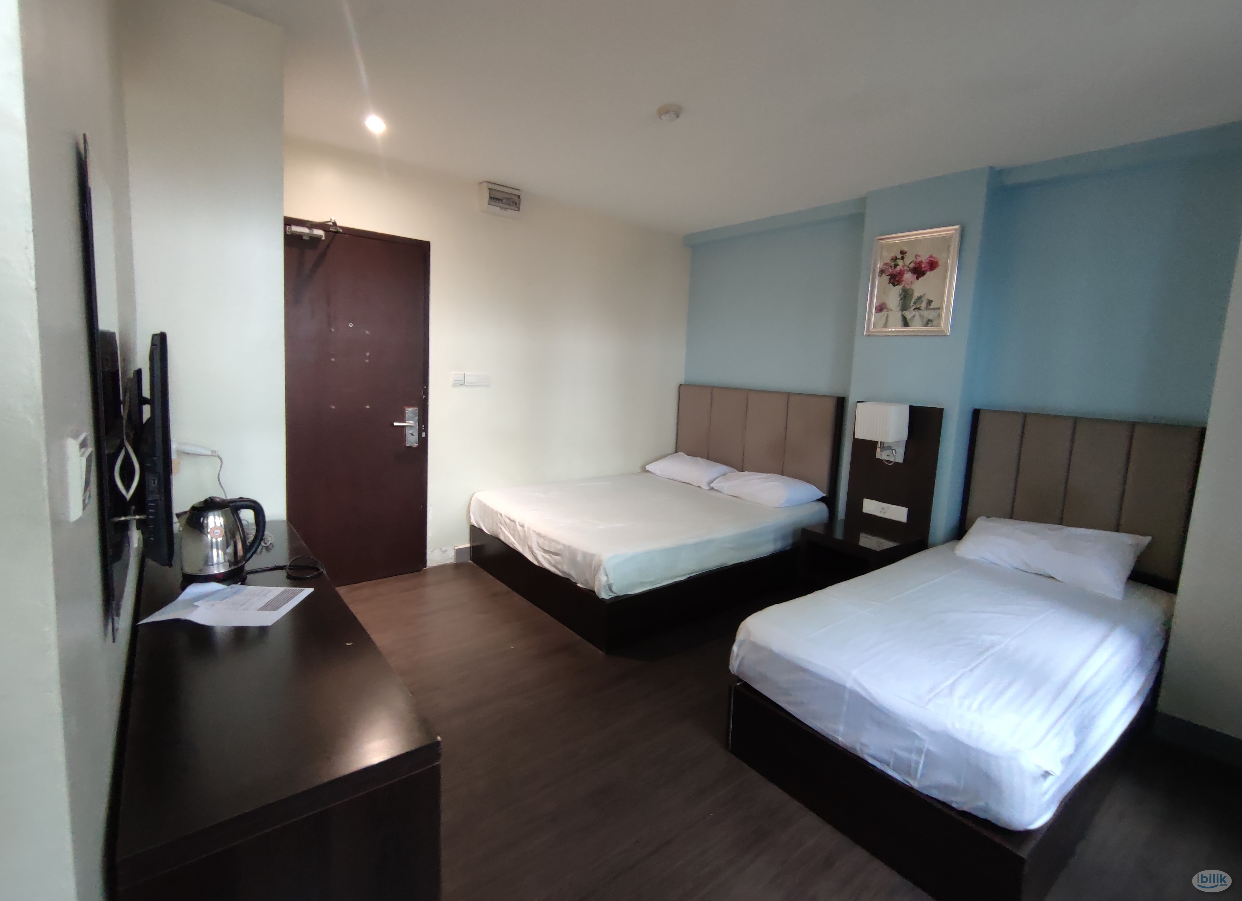 MASTER ROOM AT PASAR SENI WITH PRIVATE BATHROOM - Image 1