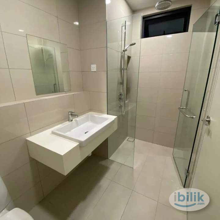 Master Room at Bangsar South, Pantai - Image 3