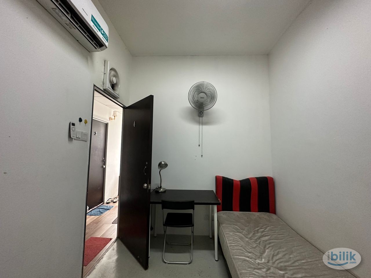 Fully Furnished Single Room @ 3 mins Walk 👣 to MRT Kota Damansara 🚈 Includes All Utilities Except AIRCOND Only ❗❗❗ - Image 1