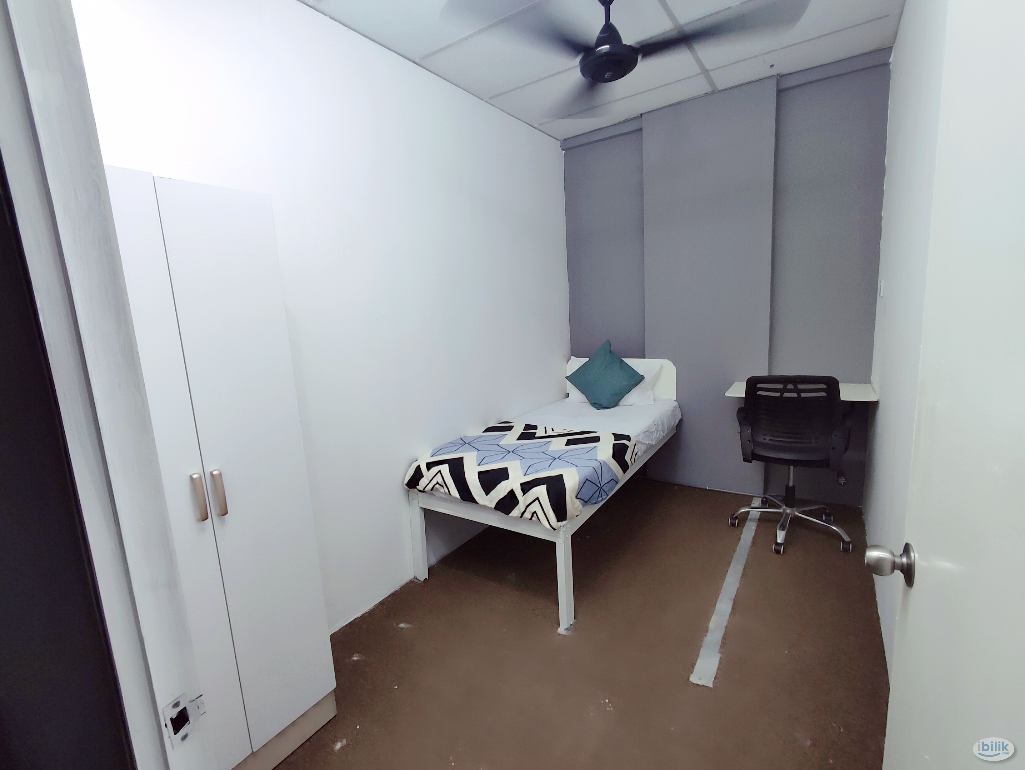Female budget room at glomac Centro Bandar utama - Image 2