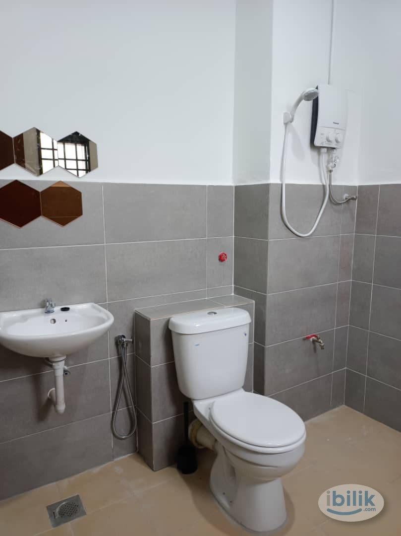 Single Room at Taman Sri Janggus, Alma, Bukit Mertajam for Rent - Image 4