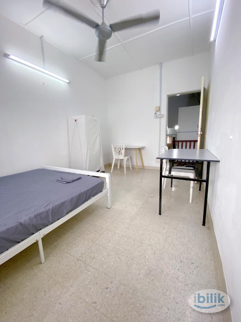Fully Furnished Middle Room Landed in SS1, Petaling JayaNear Damansara/Sea Park - Image 2