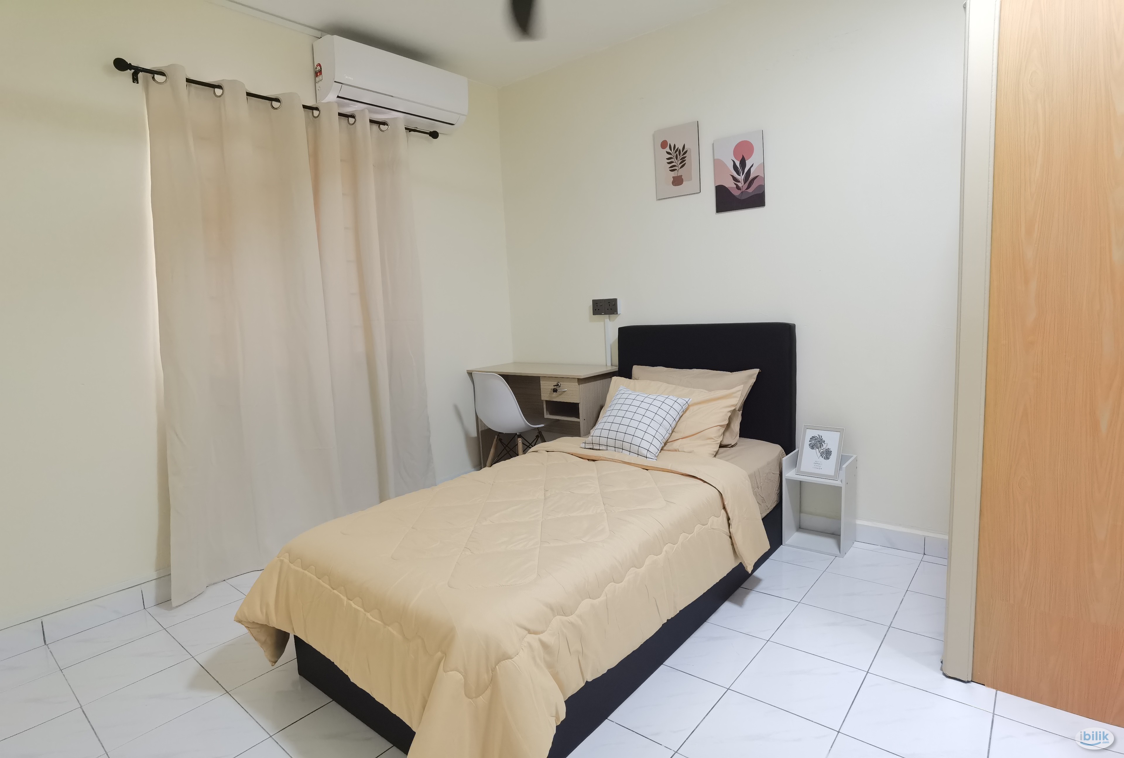 [WALK TO LRT KTM MONORAIL] Middle Room at Kenanga Point, Pudu Hang Tuah KL Near KWC LRT Monorail - Image 1