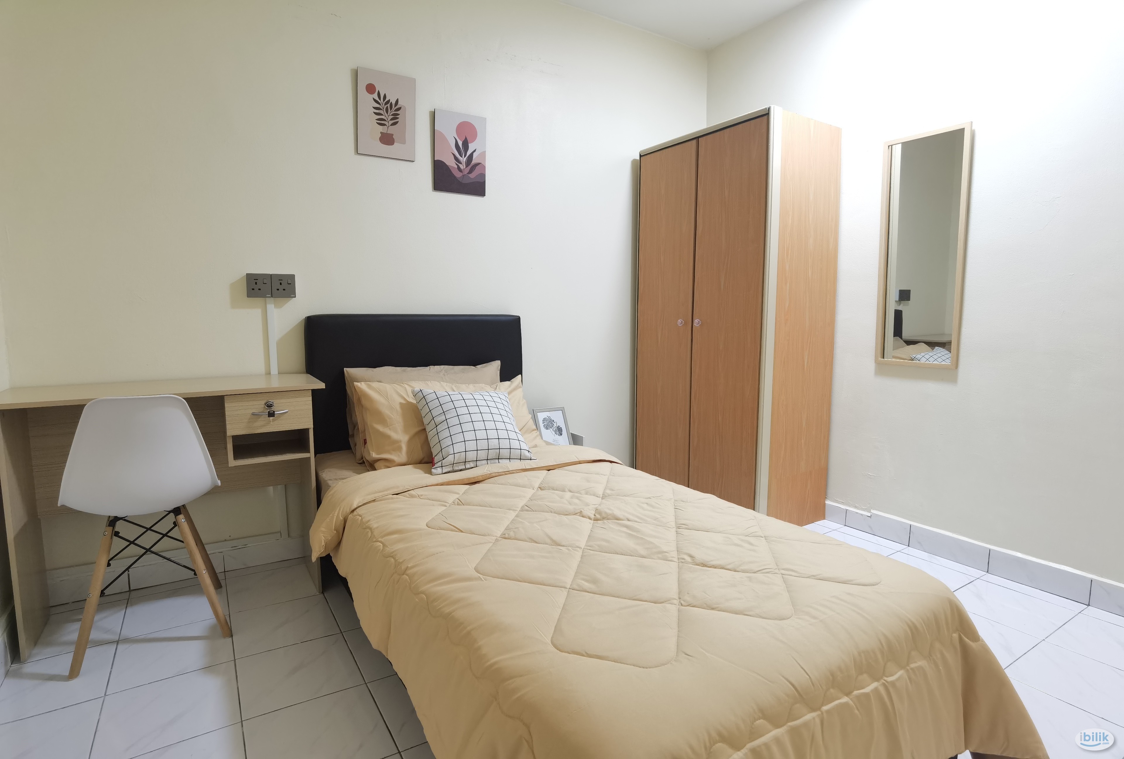 [WALK TO LRT KTM MONORAIL] Middle Room at Kenanga Point, Pudu Hang Tuah KL Near KWC LRT Monorail - Image 2