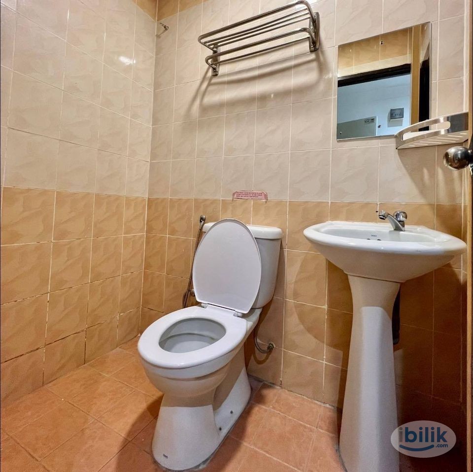 6 min to LRT Plaza Rakyat ❗ Room + Toilet nearby Menara Maybank - Image 2
