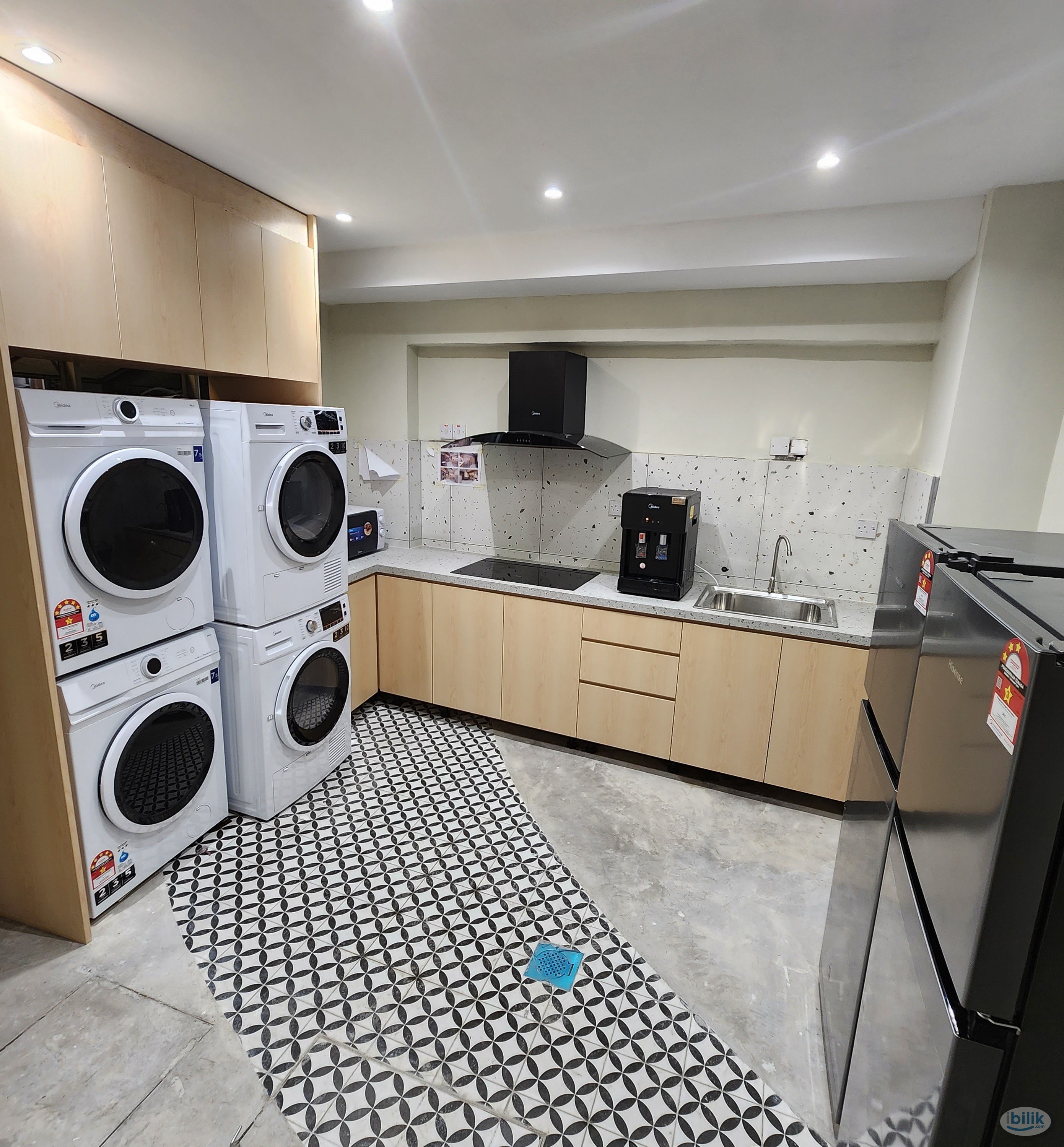 1mins walk to HKL 🏥 Move in Immediately Furnished Room near LRT Chow Kit - Image 3