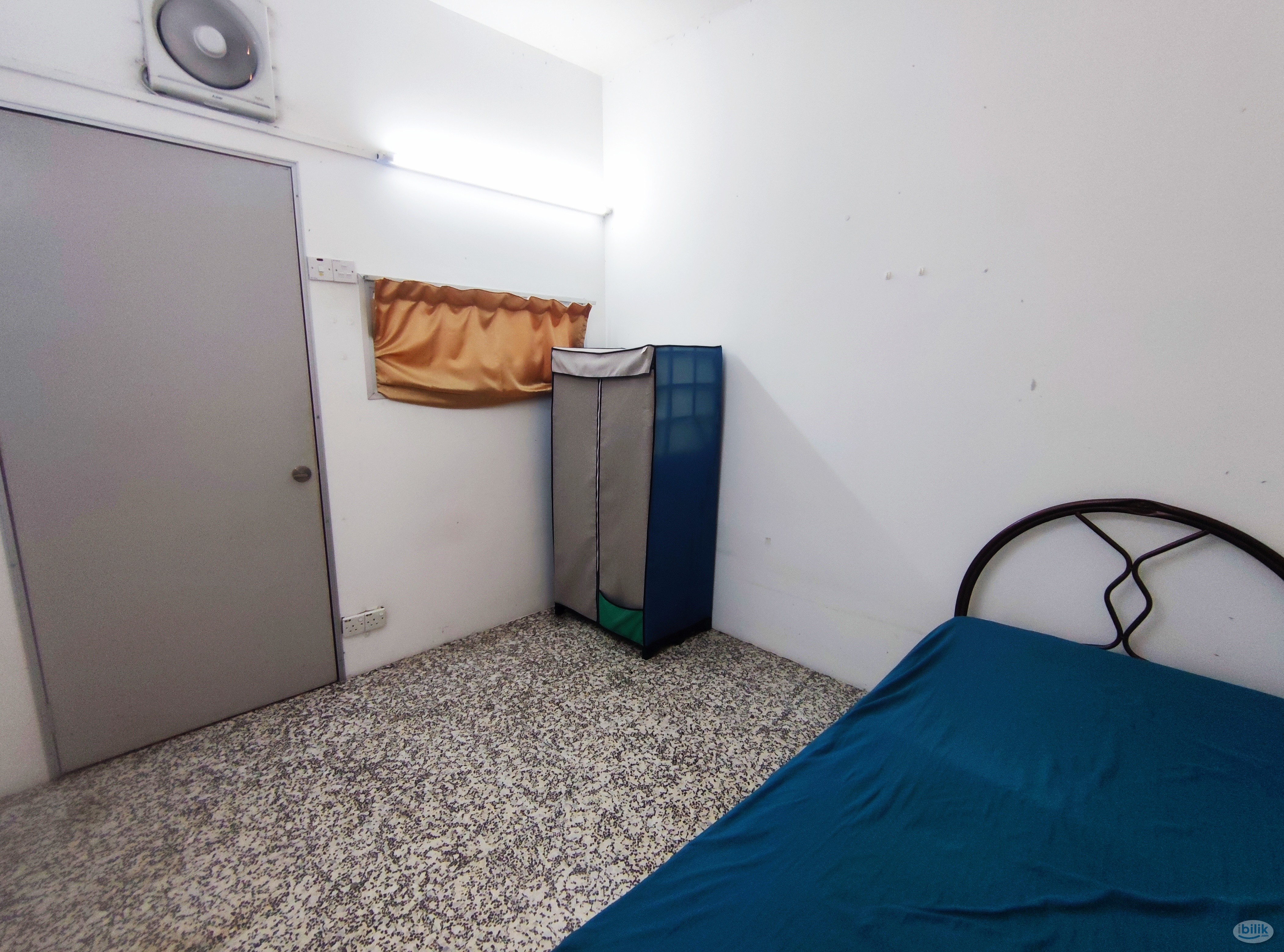 Free Deposit ❗ Walking Distance to Uptown Damansara 📍 Middle Room Rent in Damansara Utama, PJ - Image 2