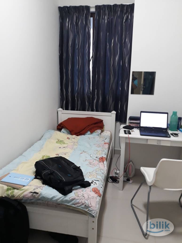 Middle Room at Residency Mutiara, Brickfields/KL-Sentral - Image 1