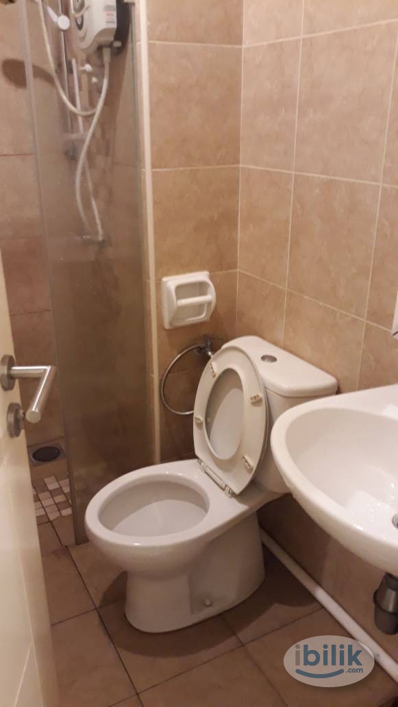 Middle Room at Residency Mutiara, Brickfields/KL-Sentral - Image 2
