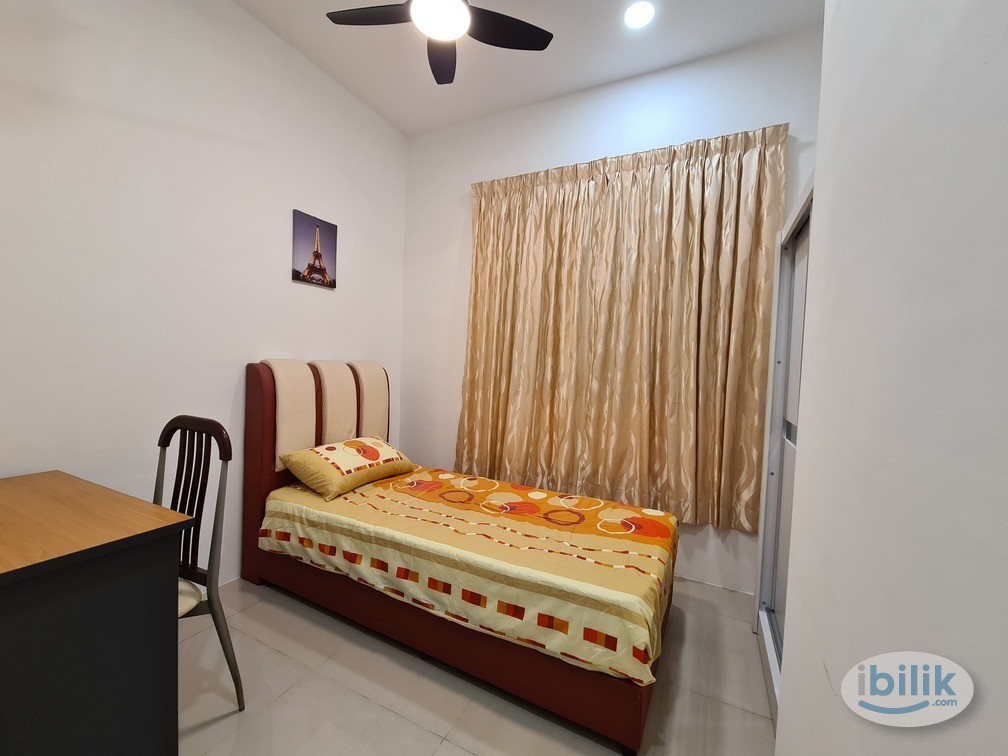 Single Room at QuayWest Residence, Bayan Lepas - Image 2