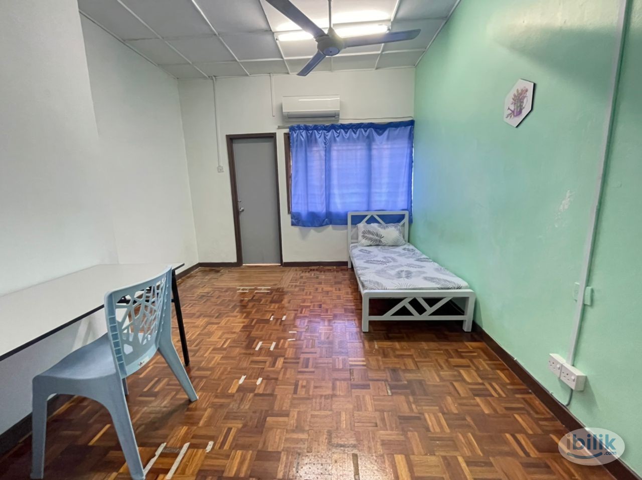 🌟 Affordable Middle Room with One Month Deposit Only! 🛋️🛍️🏠 Bandar Utama, Near One Utama Mall! ❗ - Image 1